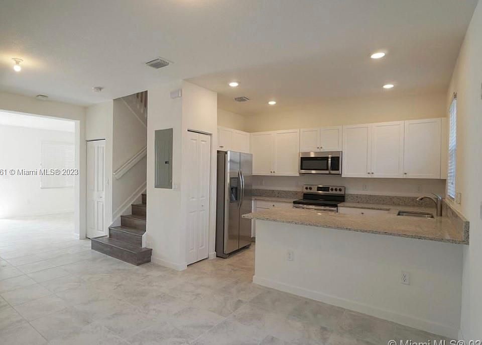 2nd image of 11211 SW 249th St #11211