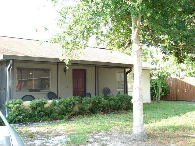 2nd image of 620 Venetian Way