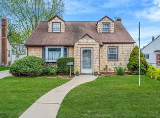 1165 Rottkamp St, Valley Stream, NY 11580