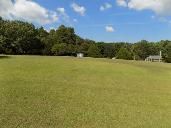 802 Brannon Rd #6, Zebulon, NC 27597