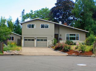 217 Shamrock Ct, Eugene, OR 97404