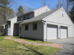 55 Shelbourne Dr, Goshen, CT 06756