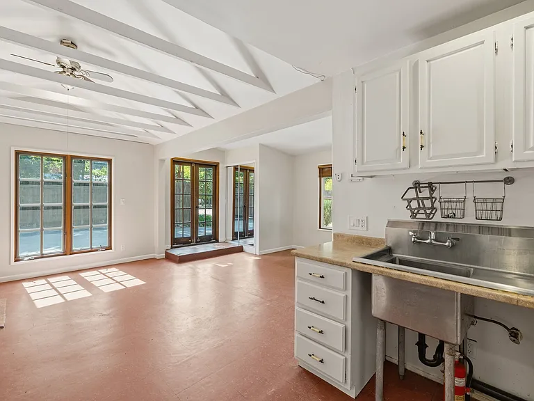 1446 Old Topanga Canyon Rd #A — Photo 6