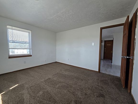 5th image of 1845 Emerson Ave APT B5