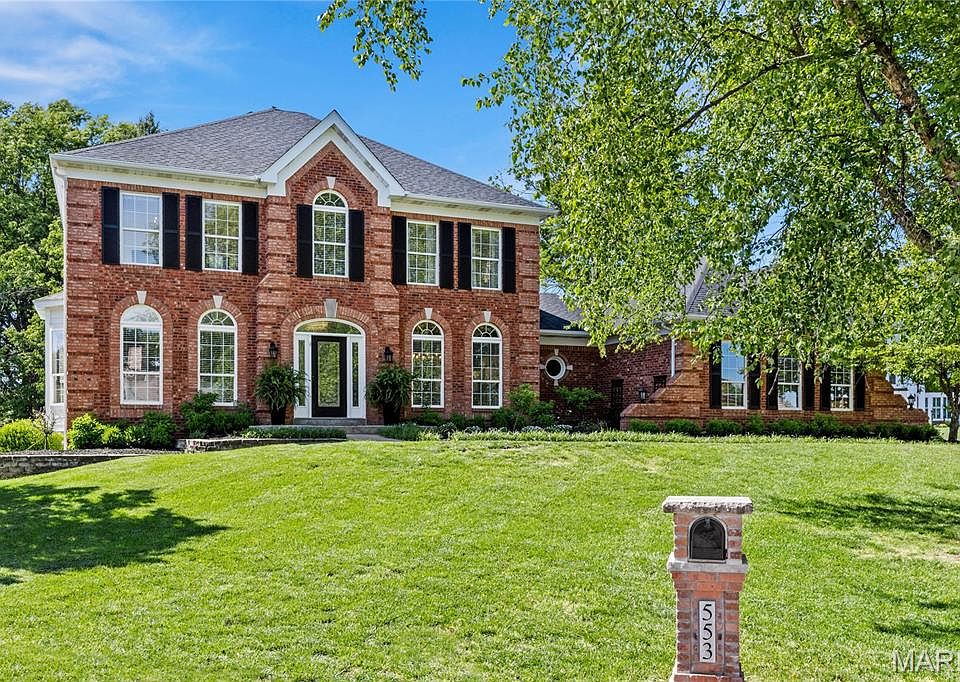 1st image of 553 Malinmor Dr