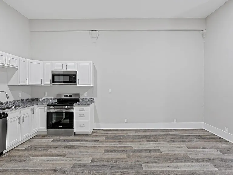 2906 Alms Pl #4 — Photo 5