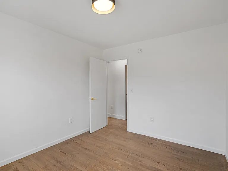 7 Browndale Rd — Photo 10