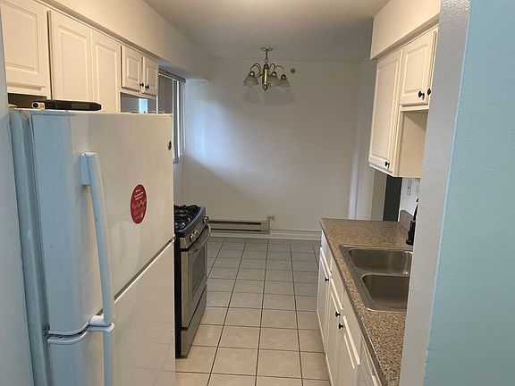 5th image of 1480 S Busse Rd APT 1F