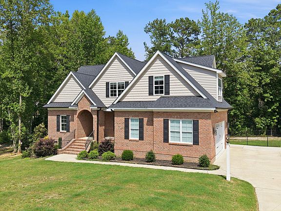 5th image of 1453 Blue Heron Drive