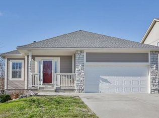 12451 Charlotte St, Kansas City, MO 64146