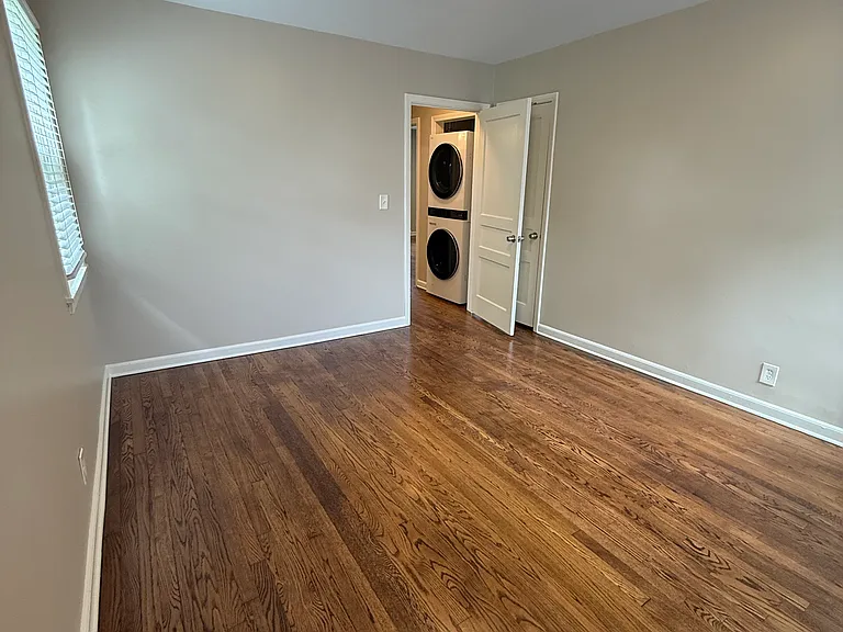221 Elberta St — Photo 18