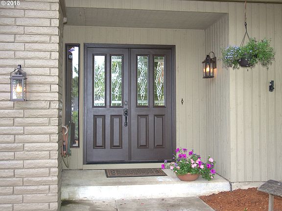 3rd image of 2650 SE Singing Woods Dr
