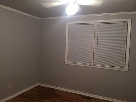 3rd image of 2617 Godfrey Dr NW