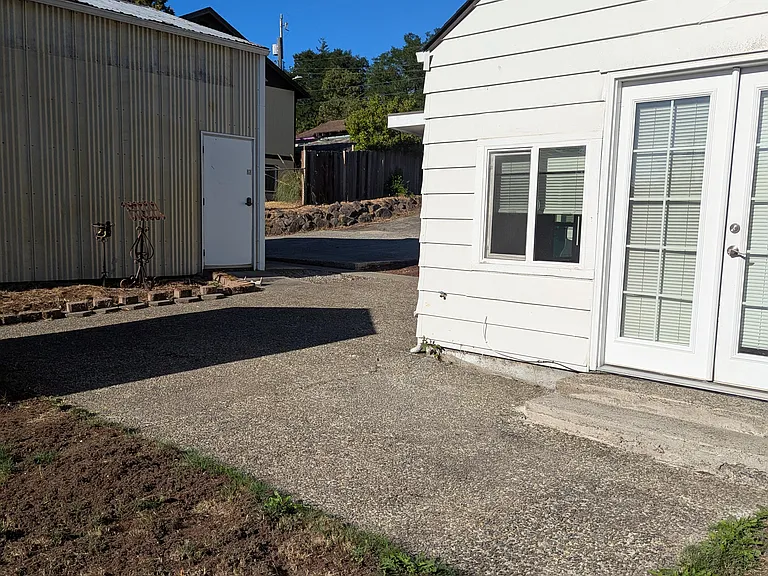 24th Ave SW — Photo 16