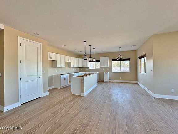 5th image of 1561 N HIMOSA Drive