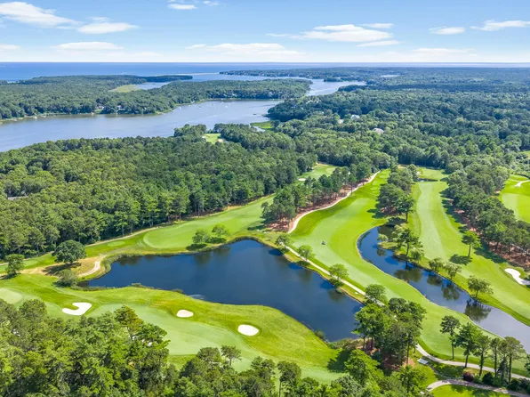 222 Willowbend Drive, Mashpee, MA 02649