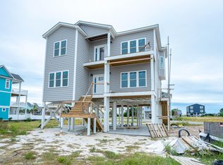 392 E 4th St, Ocean Isle Beach, NC 28469