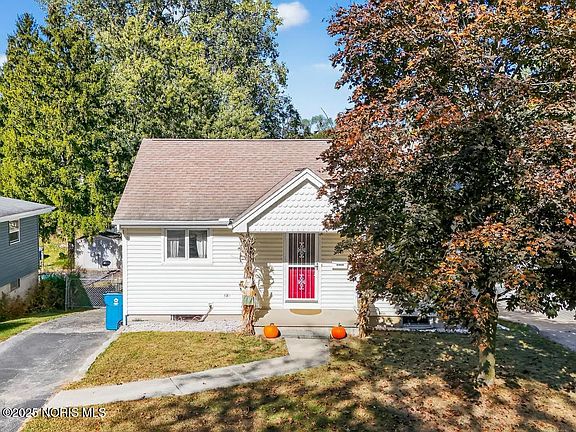 4th image of this home