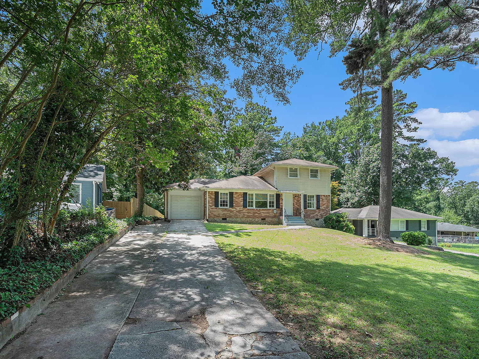 2228 Keheley Drive — Photo 3