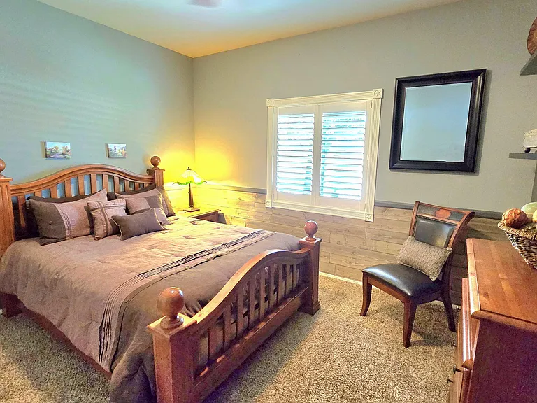 3725 E Northern Dancer Rd — Photo 25
