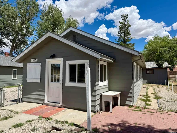 102 N 8th St, Rawlins, WY 82334