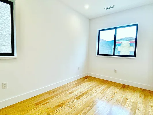 Rented by Abba Realty Associates INC | media 18