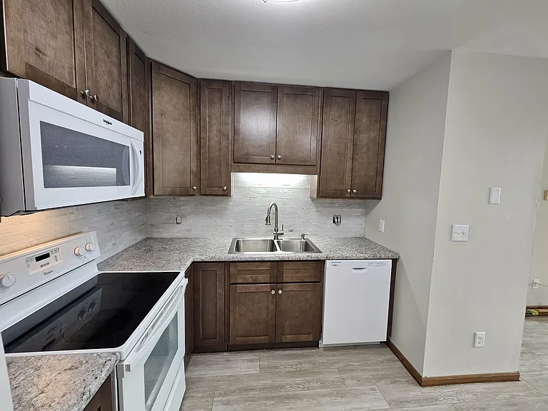 404 Circle Dr #3 — Photo 15