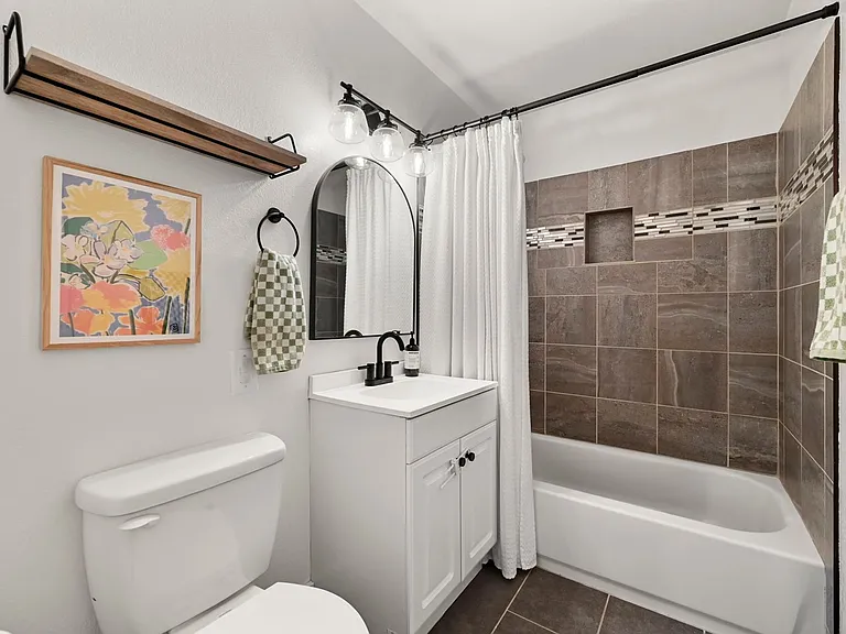 820 Valley Rd — Photo 23