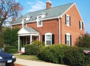 3317 S Wakefield St #B, Arlington, VA 22206