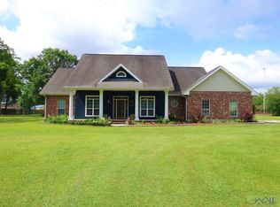 115 Holly Dr, Houma, LA 70364