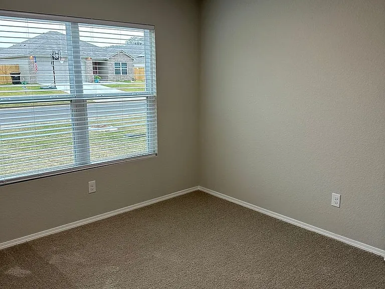70 Swayze Rhys Ln — Photo 7