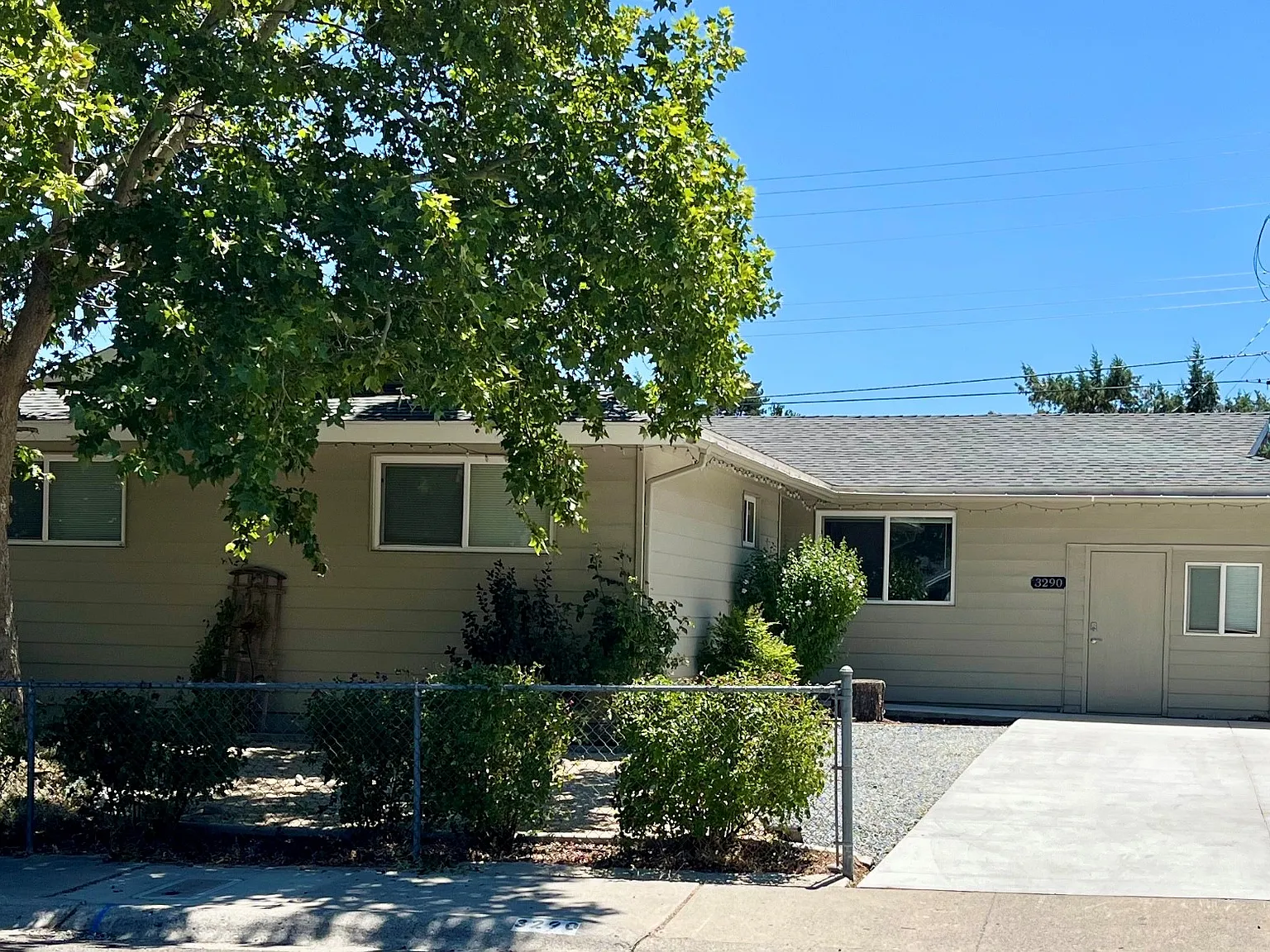 4 bed, 1600 sqft, $2,500 — Photo 1