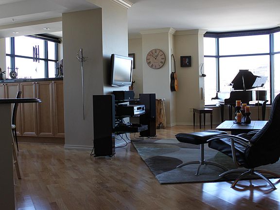 4th image of 8100 E Union Ave Unit 1409