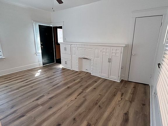2nd image of 711 E 4th St APT 06