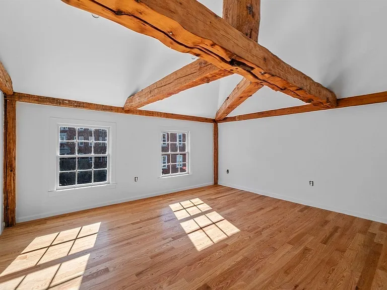 14 Lynde St #2 — Photo 28