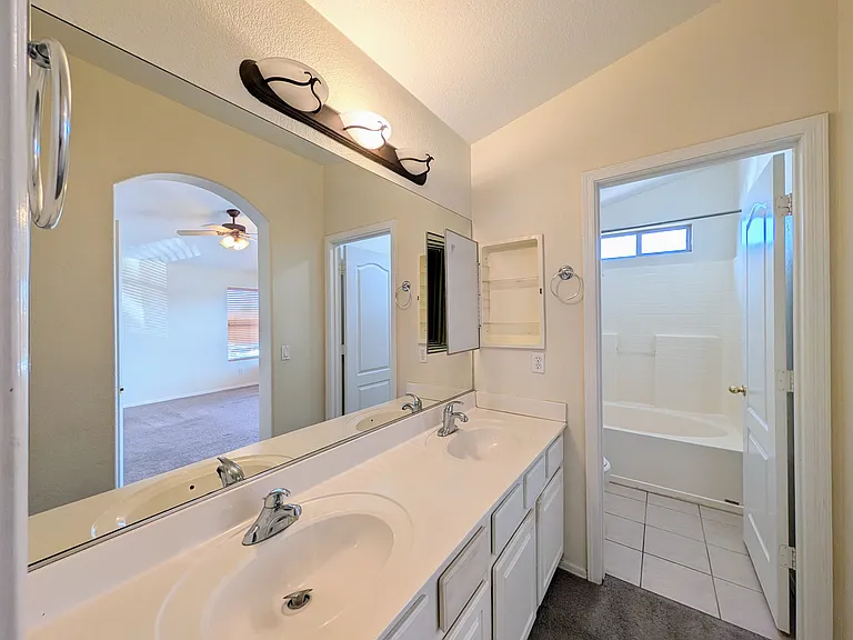 3548 W Whispering Wind Dr — Photo 11