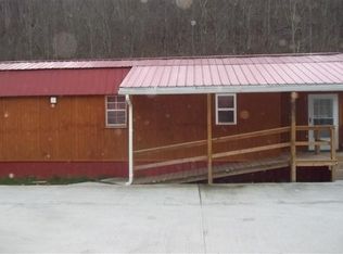 1055 Ripley Road, Spencer, WV 25276