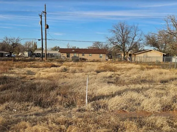 2911 E Auburn St, Lubbock, TX 79403