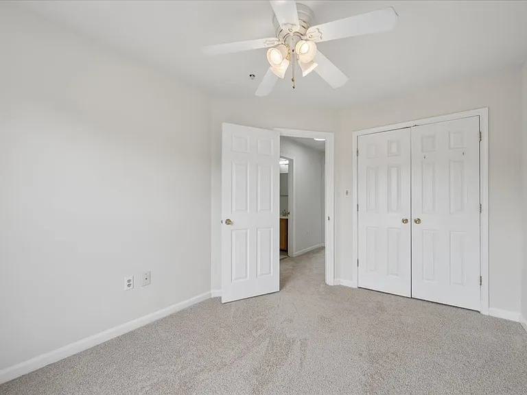 442 Blossom Ln — Photo 17