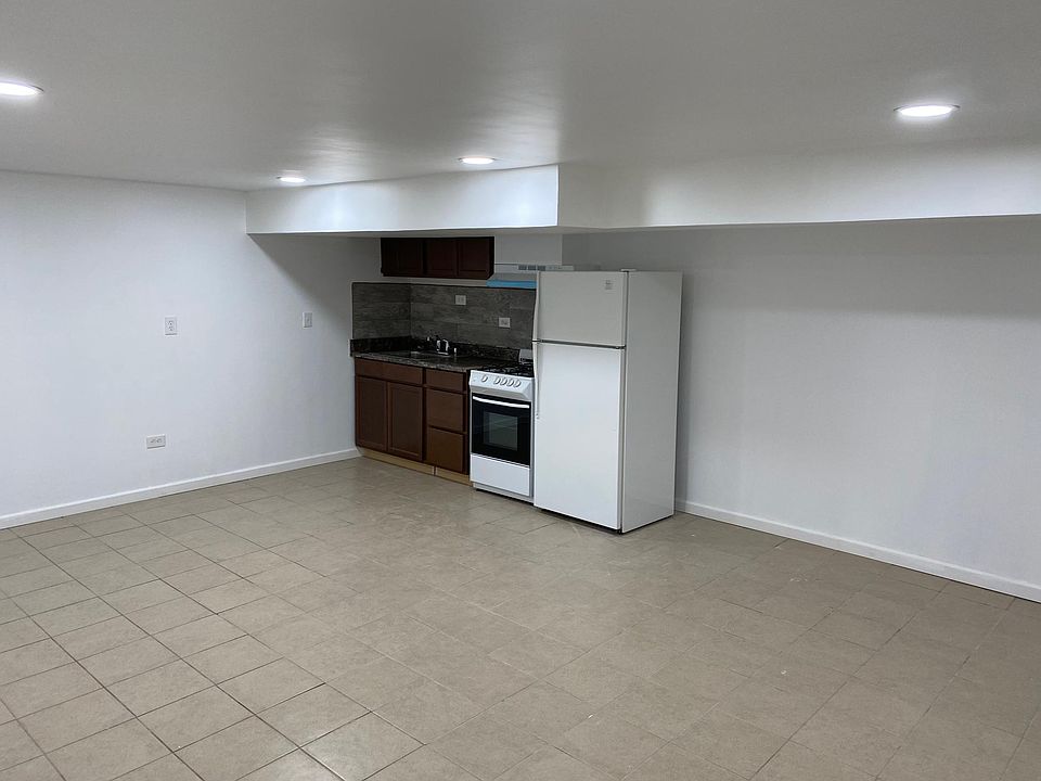 2nd image of 58 Elissa Ln