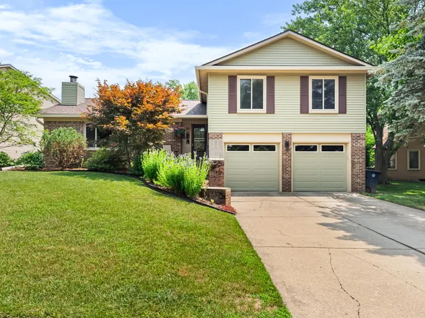 2170 Ardenne Dr, Ann Arbor, MI 48105