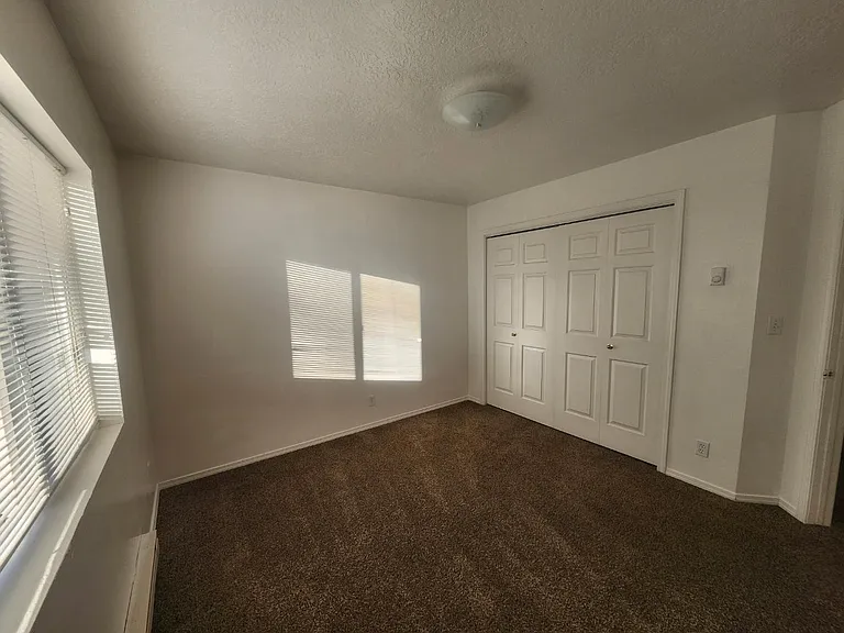 Unit Photo