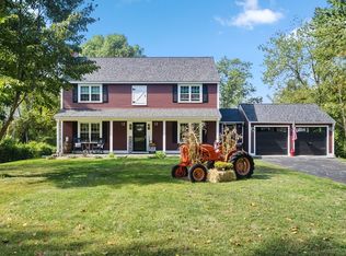 312 Old Marsh Hill Rd, Dracut, MA 01826