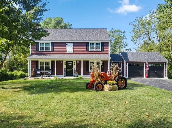 312 Old Marsh Hill Rd, Dracut, MA 01826