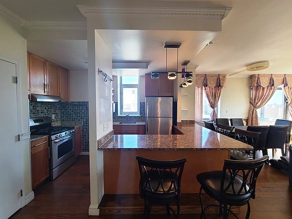 4th image of 4026 College Point Blvd APT 12F