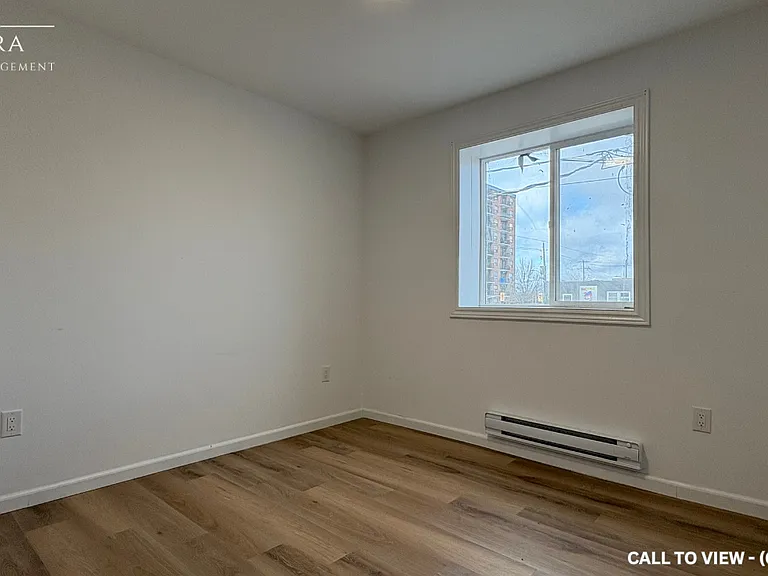 244 King St #212 — Photo 3