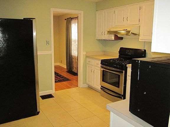 5th image of 888 Grandon Ave