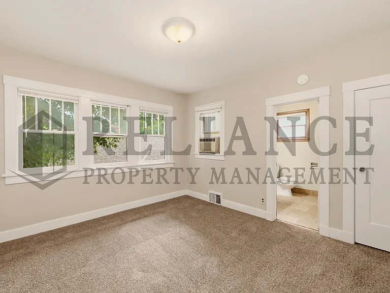 525 S Chautauqua Ave — Photo 44