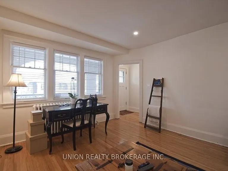58 Scarboro Beach Blvd #UPPER — Photo 5