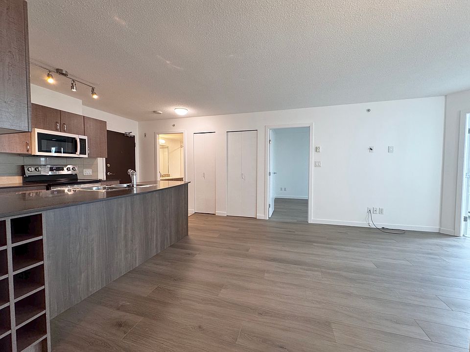 Kitchen + Livingroom